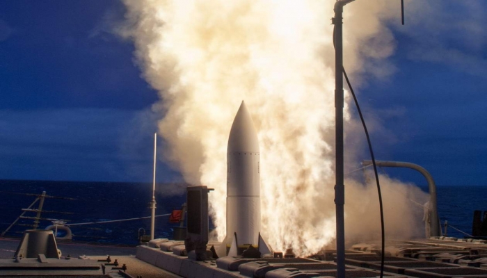 تعرف على صاروخ البحرية الأمريكية الجديد الأكثر فتكاً ودموية
