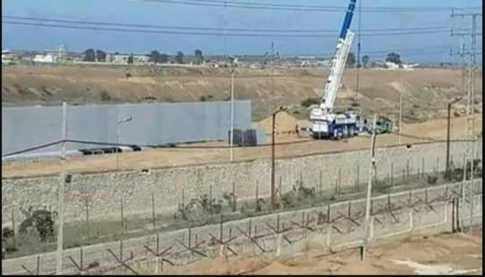 بالصور: مصر تبدأ بناء جدار حدودي مع قطاع غزة
