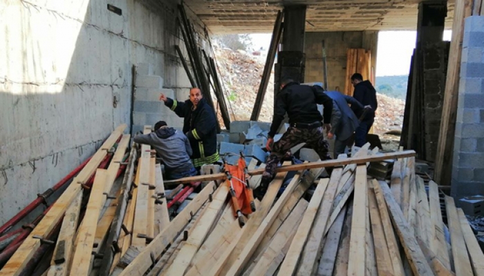 إصابة عاملين بانهيار واجهة منزل قيد الإنشاء في قراوة بني حسان

