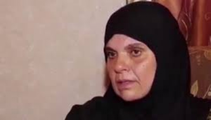 الاحتلال يمنع والدة الشهيد سامي أبو دياك من زيارة نجلها الأسير
