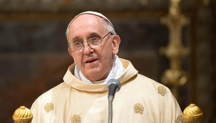 بابا الفاتيكان يحذر من طرح حلول سلام غير عادلة
