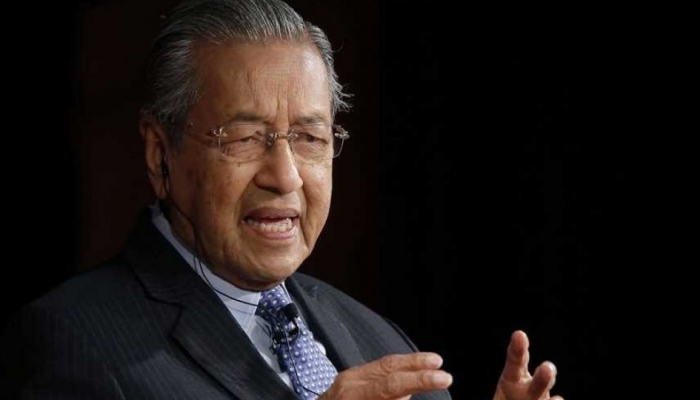 رئيس الوزراء الماليزي مهاتير محمد يقدم استقالته
