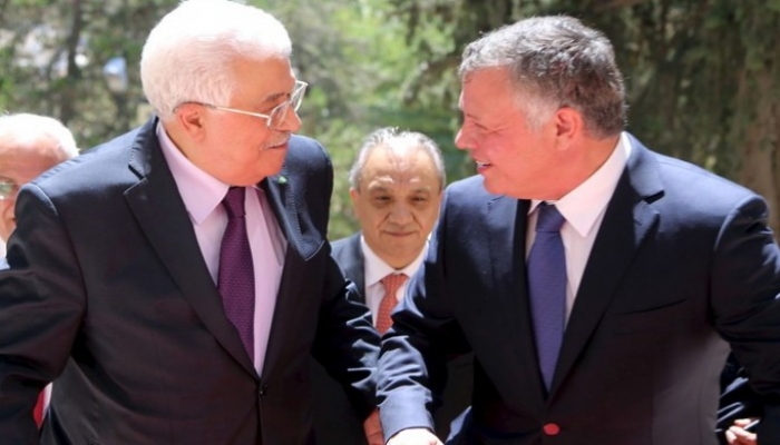 الرئيس عباس والعاهل الأردني يبحثان هاتفيا التنسيق لمواجهة 