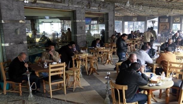القبض على 4 من أصحاب المقاهي غير ملتزمين بالإغلاق في رام الله
