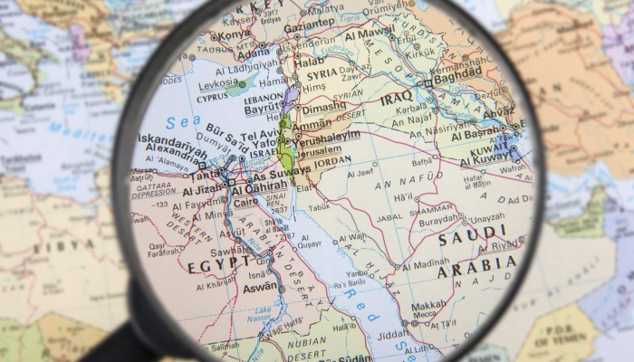 يديعوت: فيروس كورونا قد يؤدي إلى نهاية الشرق الأوسط الذي نعرفه
