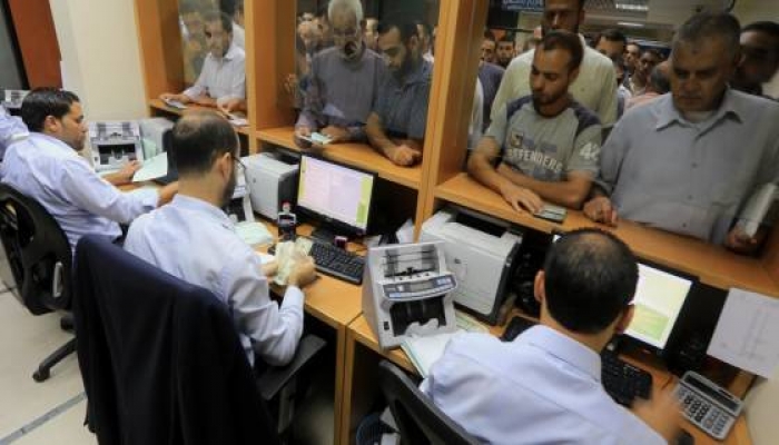 العسيلي: صرف رواتب الموظفين كاملة في غزة والضفة 