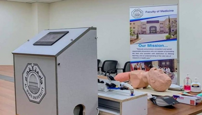 جامعة القدس تنجح في إنتاج جهاز تنفس اصطناعي متطور

