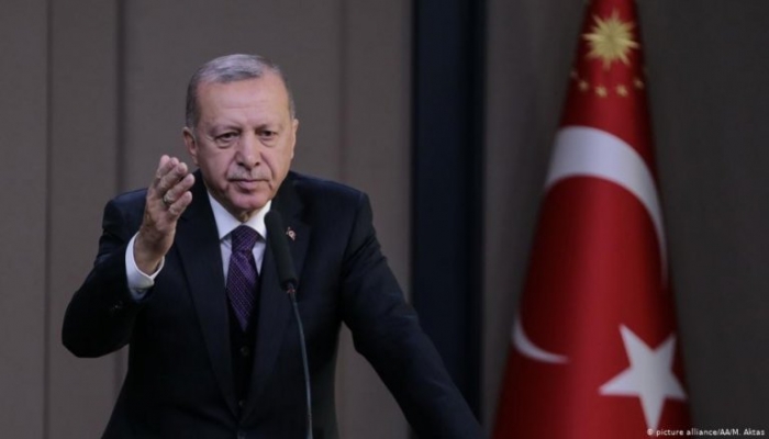 أردوغان يعلن حظر التجول في البلاد لمدة يومين