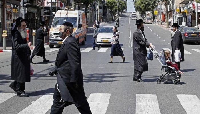 صحف عبرية تكشف إجراءات نتنياهو الجديدة لتخفيف قيود الحركة 

