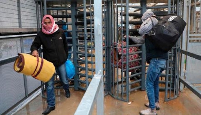 حكومة الاحتلال تسمح بدخول 80 ألف عامل فلسطيني بدءا من الأحد