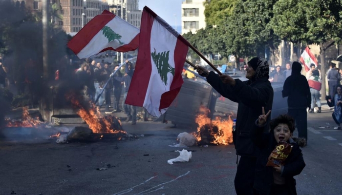 مواجهات في لبنان على خلفية تدهور الأوضاع الاقتصادية
