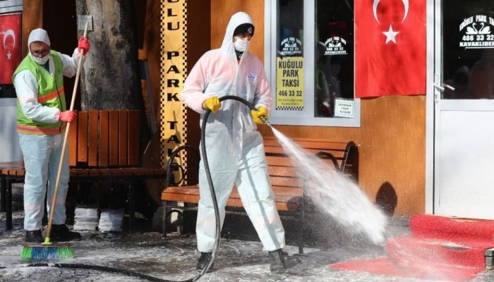 تركيا تسجل 3013 إصابة و76 وفاة جديدة بفيروس كورونا خلال يوم
