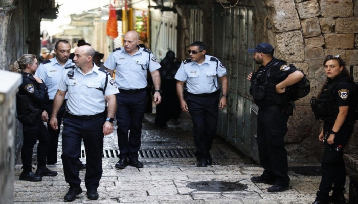 بالأسماء... الاحتلال يشن حملة اعتقالات في القدس
