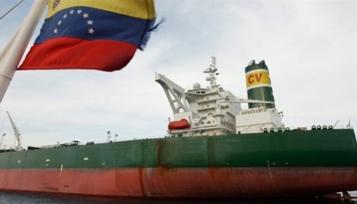 الوقود الإيراني يصل إلى فنزويلا رغم التحذيرات الأمريكية

