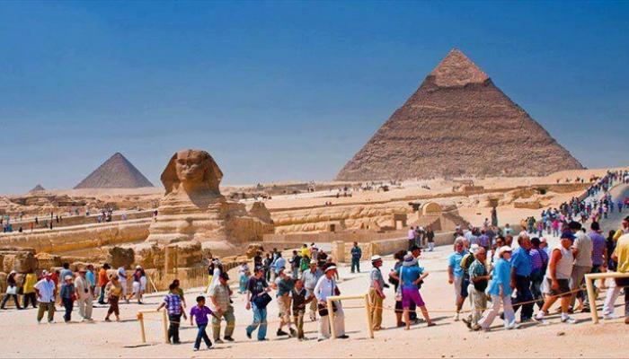 دراسة حكومية مصرية تتوقع خسارة كبيرة لقطاع السياحة بسبب كورونا قد تصل إلى 100%
