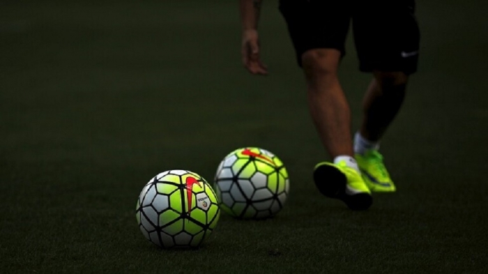دولة أوروبية جديدة تعلن استئناف دوري كرة القدم
