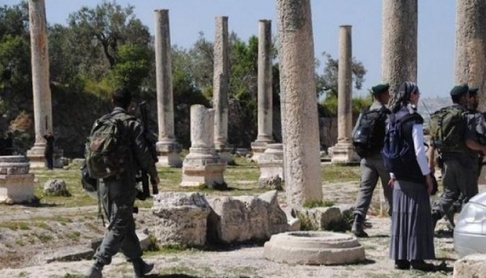 الاحتلال يقتحم المنطقة الأثرية في سبسطية
