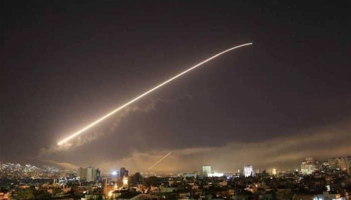 الدفاعات السورية تتصدى لعدوان إسرائيلي في مصياف بريف حماة

