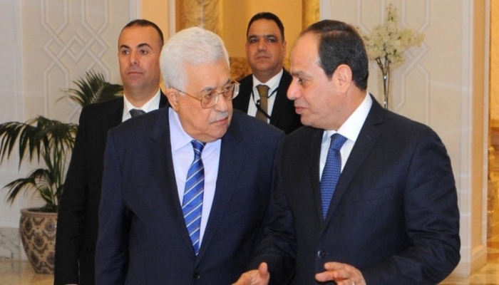 السيسي للرئيس عباس: مصر تقف دوما إلى جانب الحق الفلسطيني

