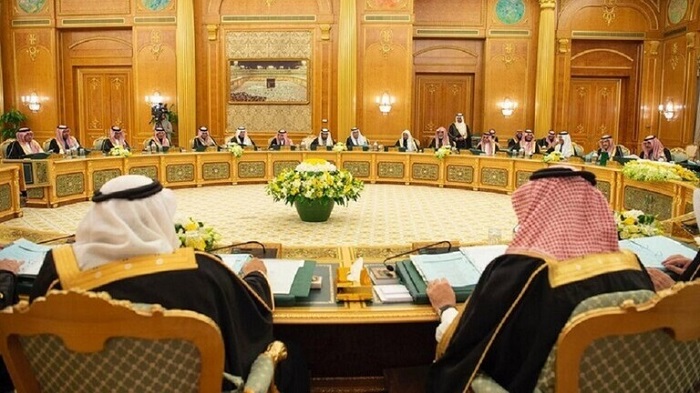 مجلس الوزراء السعودي يوافق على تعديل ضوابط نشاط التزيين النسائي
