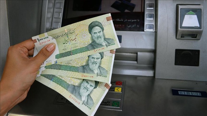 الريال الإيراني يسجل انهيارا تاريخيا جديدا في معاملات اليوم في السوق السوداء
