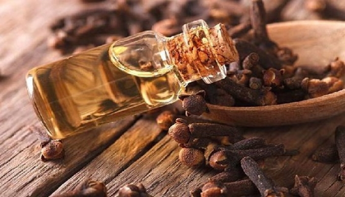 فوائد القرنفل.. القرنفل.. يعالج الصداع وأمراض الفم ويحسن الهضم