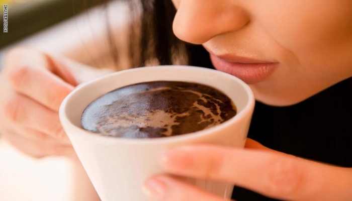 القهوة.. ما أضرار الإفراط بها؟
