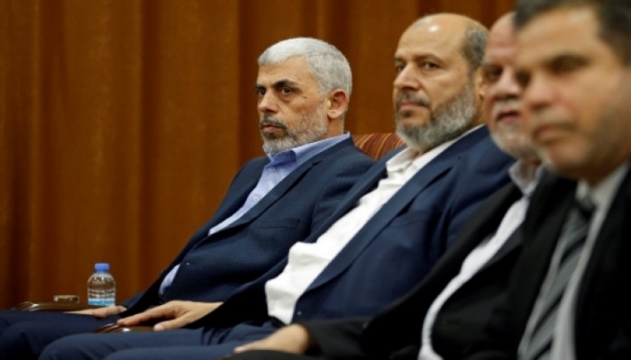 يديعوت تزعم: قادة حماس نزلوا للأنفاق تحسبا لعمليات اغتيال إسرائيلية

