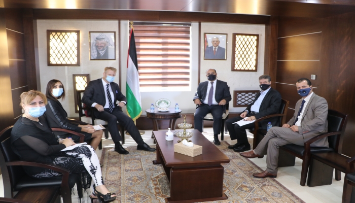وزير الزراعة يبحث مع السفير البولندي آفاق التعاون الزراعي بين البلدين



