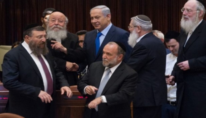 الأحزاب الدينية الإسرائيلية تهدد نتنياهو بفك التحالف وتنحاز لغانتس

