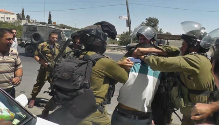 الكشف عن ثلاثة جنود إسرائيليين قاموا بسطو مسلح ضد عمال فلسطينيين

