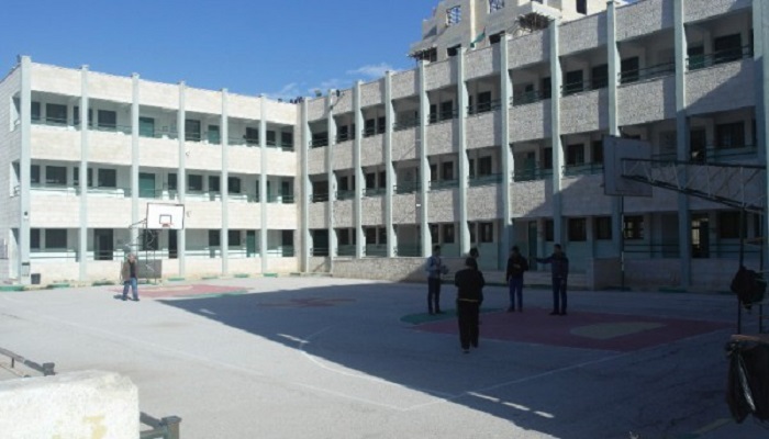 إغلاق مدرسة ثانوية في نابلس عقب اكتشاف إصابة بكورونا
