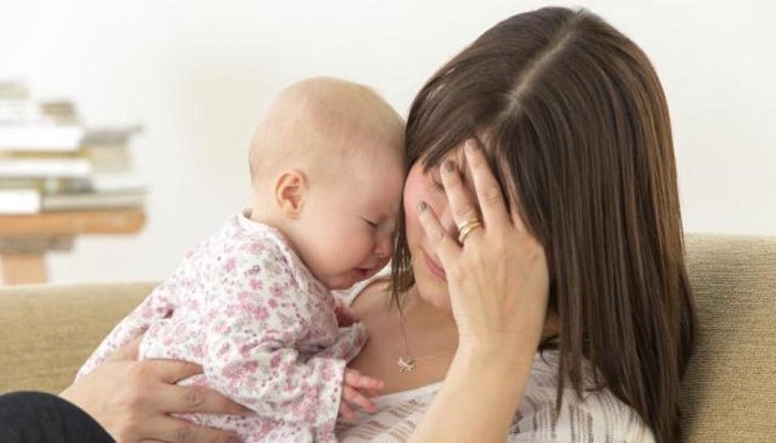 قلق الأمهات قد ينتقل إلى الرضع ويترك لديهم بصمة عاطفية تهدد حياتهم
