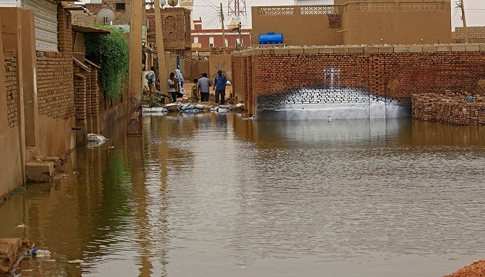 أكثر من مئة ضحية وانهيار عشرات آلاف المنازل جراء الفيضانات في السودان
