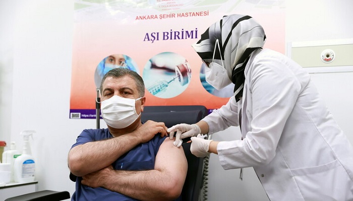 تركيا تبدأ حملة تطعيم المسنين ضد كورونا
