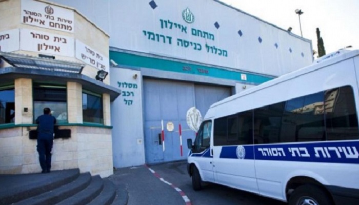 الاحتلال ينقل الأسير مهران عياد من مستشفى سوروكا الإسرائيلي الى عيادة الرملة
