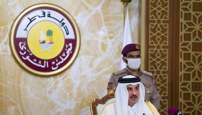 أمير قطر يتوجه إلى
