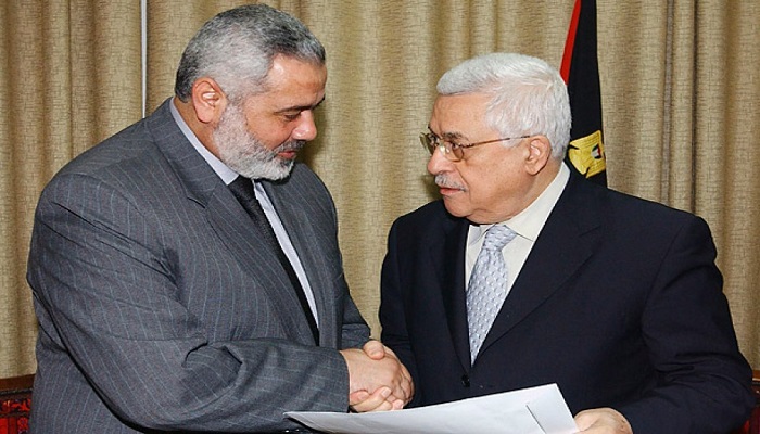 صحيفة: مصر تسعى لترتيب لقاء بالقاهرة بين عباس وقيادة حماس

