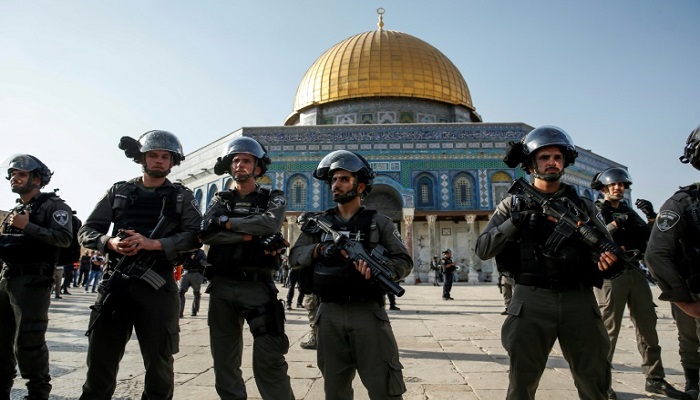 قوات الاحتلال تواصل انتهاكاتها في مدينة القدس 
