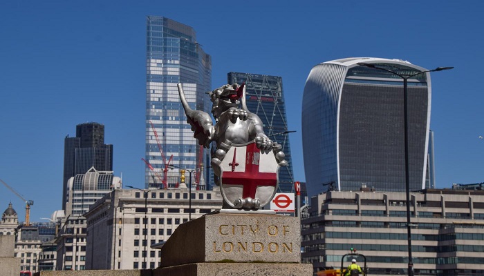كيف أصبحت لندن مركزًا ماليًا لحكام الخليج والأثرياء؟

