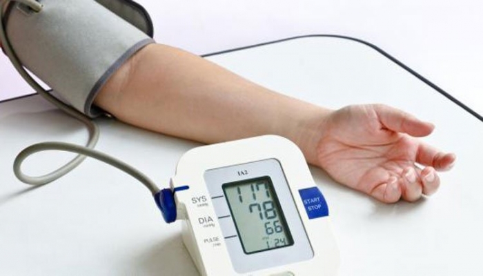 4 علامات تدلك على ارتفاع ضغط الدم قبل أن يتحول لأزمة خطيرة