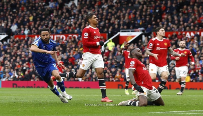 مانشستر يونايتد يواصل