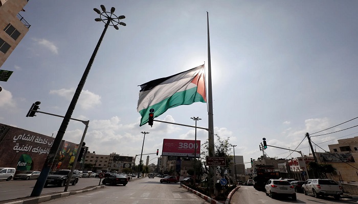 الرئيس يقرر تنكيس العلم الفلسطيني في الثاني من تشرين الثاني من كل عام في ذكرى إعلان بلفور