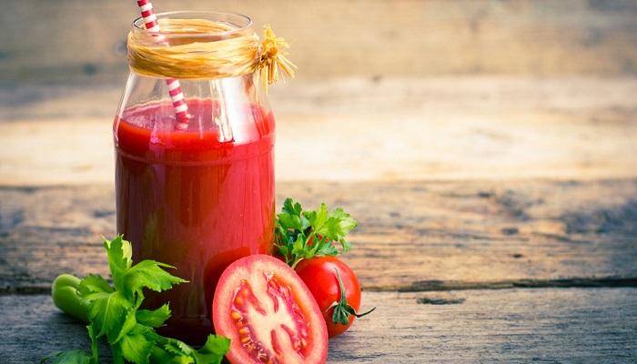 فوائد تناول عصير الطماطم يوميا
