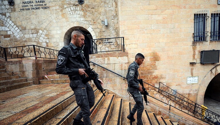وسائل عبري: مخاوف أمنية إسرائيلية من موجة عمليات فردية في القدس
