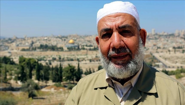 الاحتلال يعتقل نائب مدير دائرة الأوقاف في القدس
