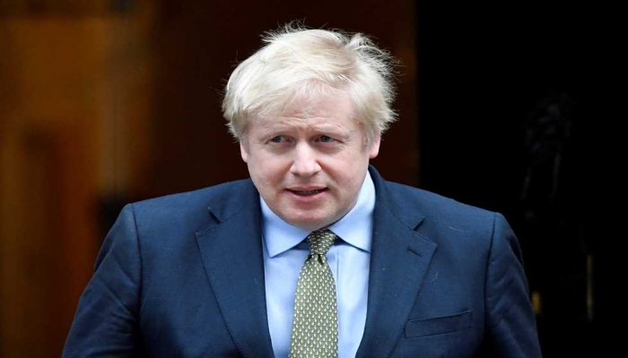 رئيس الوزراء البريطاني: متحور أوميكرون يمكنه الانتقال بين الملقحين
