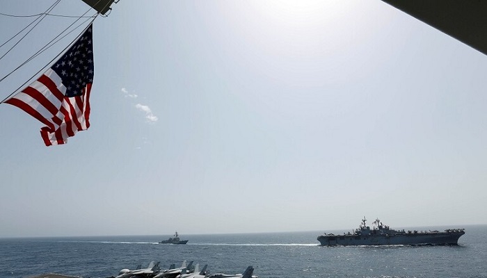 البحرية الأمريكية تضبط أسلحة على مركب قادم من إيران في بحر العرب
