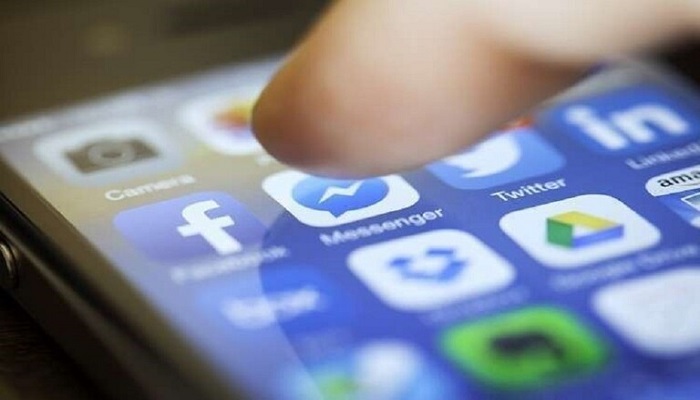 خبير تقني يحث على حذف فيسبوك مسنجر بسبب الخصوصية
