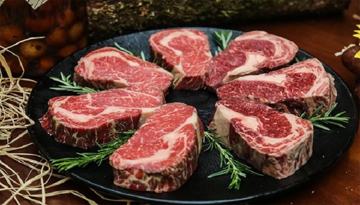 ماذا يحدث عند تناول لحم البقر يوميا؟
